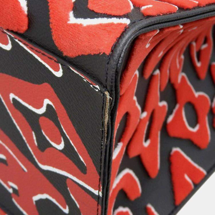 Pre Owned Louis Vuitton Noir, Rouge PVC Tufted OnTheGo GM Tote Bag