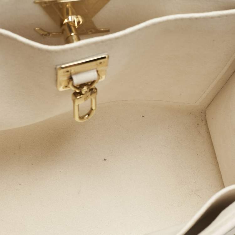 Pre Owned Louis Vuitton Quartz Leather Lock & Go Bag