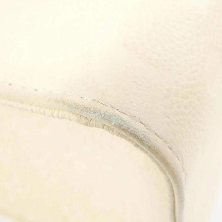 Pre Owned Louis Vuitton Cream Monogram Empreinte Leather OnTheGo MM Handbag