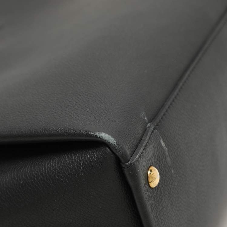 Pre Owned Louis Vuitton Black Leather Lockmeto Bag