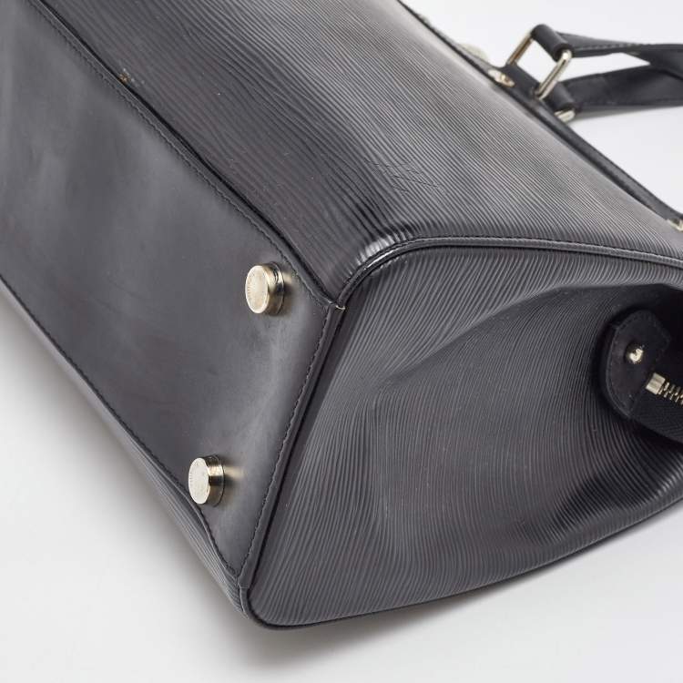 Pre Owned Louis Vuitton Black Epi Leather Brea GM Bag