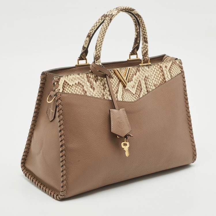 Pre Owned Louis Vuitton Beige/Cream Leather and Python Very Zipped Bag