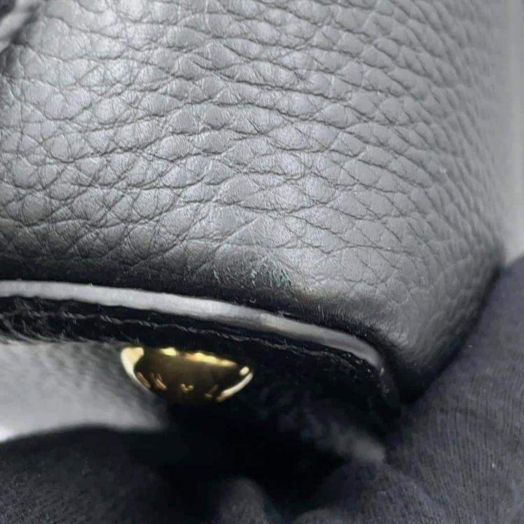 Pre Owned Louis Vuitton Black Capucines Taurillon Leather Shearling MM Bag
