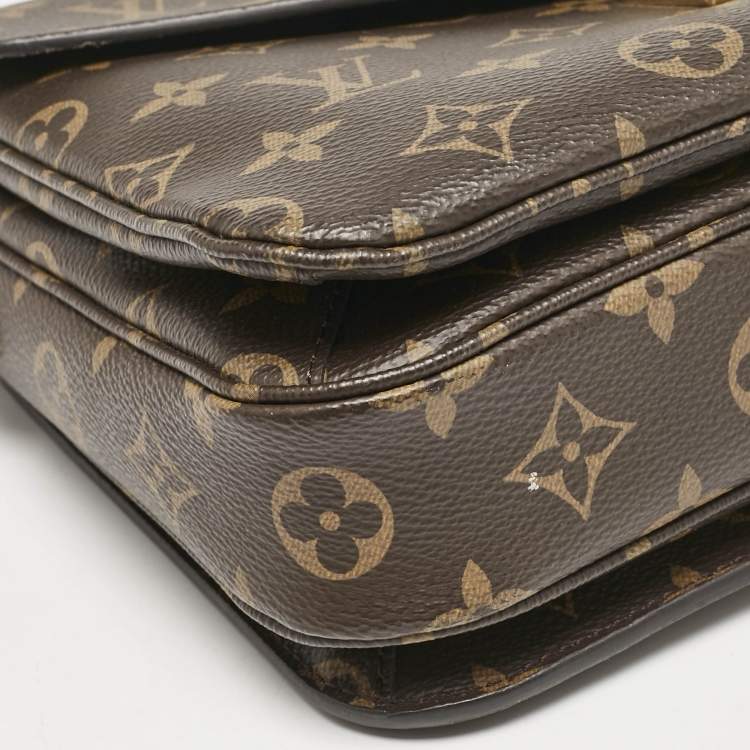 Pre Owned Louis Vuitton Monogram Canvas Pochette Metis Bag