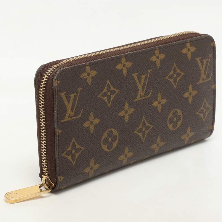 Pre Owned Louis Vuitton Monogram Canvas Zippy Wallet 