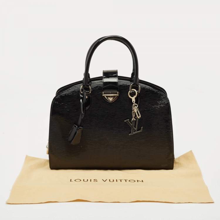 Pre Owned Louis Vuitton Black Electric Epi Leather Pont Neuf GM Bag