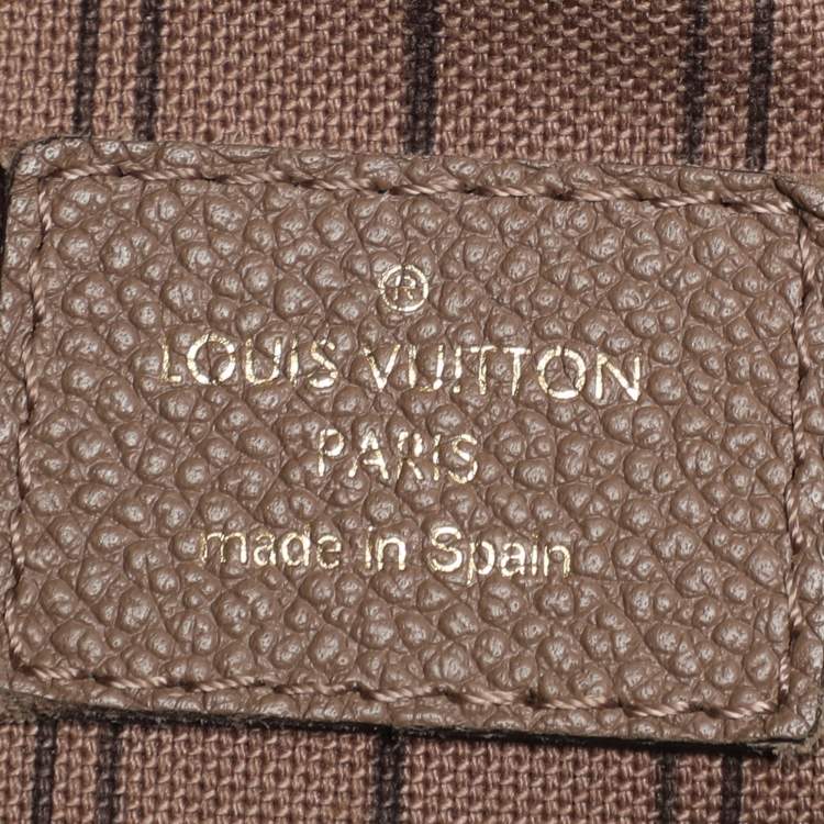 Pre Owned Louis Vuitton Beige Monogram Empreinte Leather Artsy MM Bag