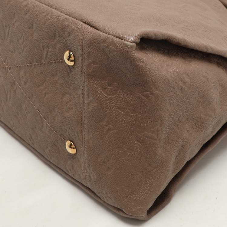 Pre Owned Louis Vuitton Beige Monogram Empreinte Leather Artsy MM Bag