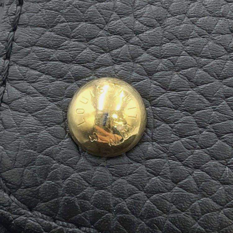 Pre Owned Louis Vuitton Capucines Black Taurillon Leather Size Mini