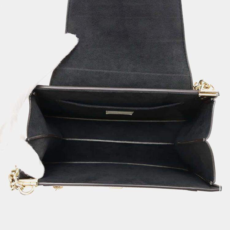 Pre Owned Louis Vuitton Gray Taiga Leather Trapeze Shoulder Bag