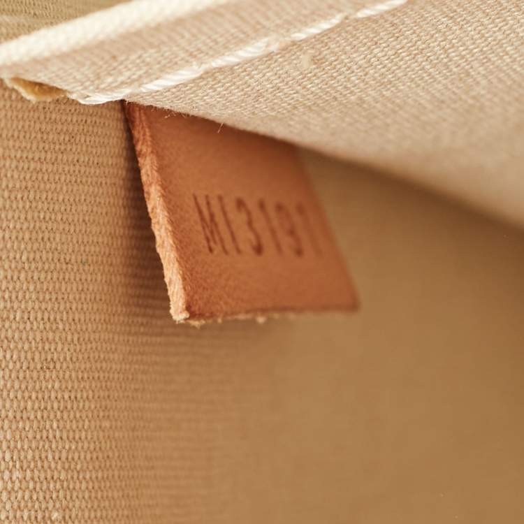 مملوكة مسبقًا Louis Vuitton Blanc Corail Monogram Vernis Alma GM Bag