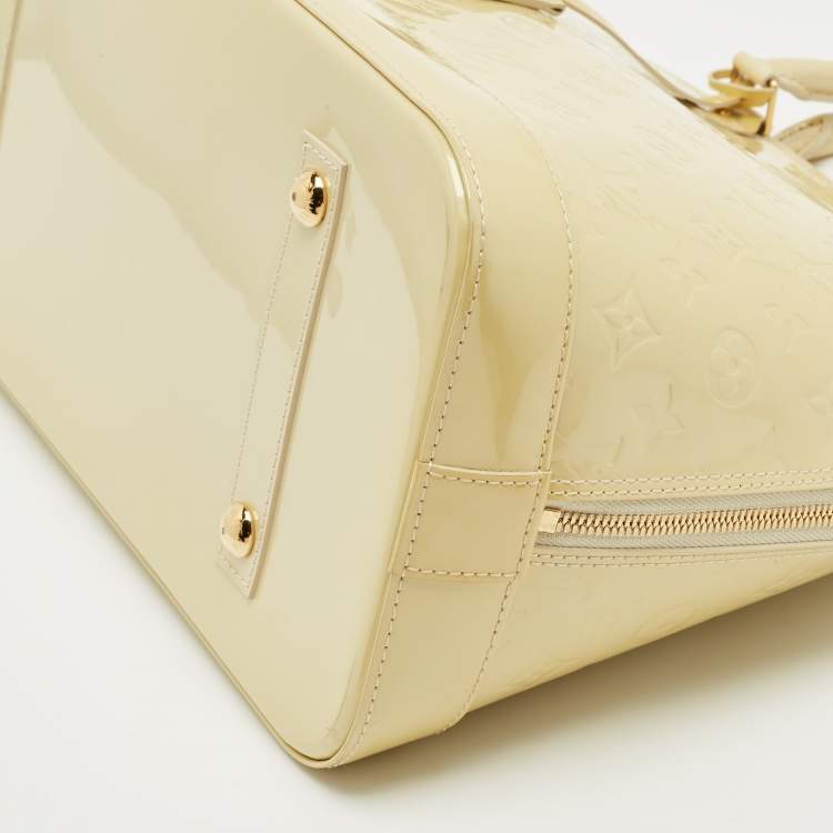 مملوكة مسبقًا Louis Vuitton Blanc Corail Monogram Vernis Alma GM Bag