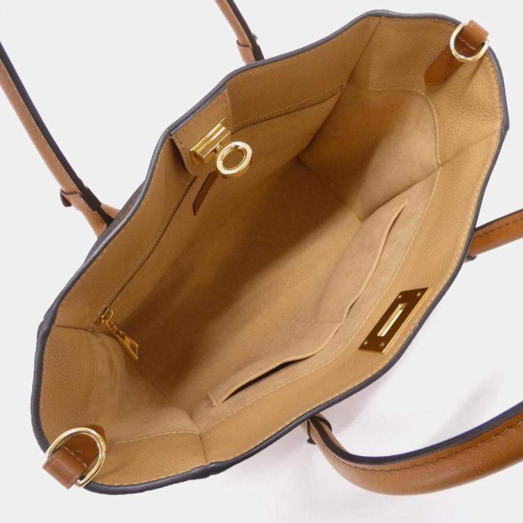 Pre Owned Louis Vuitton Leather Mahina On My Side MM Handbag