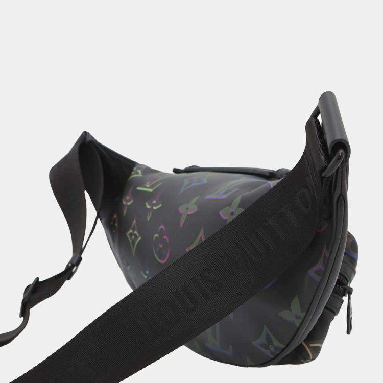 Pre Owned Louis Vuitton Black Monogram Canvas Comet Bumbag