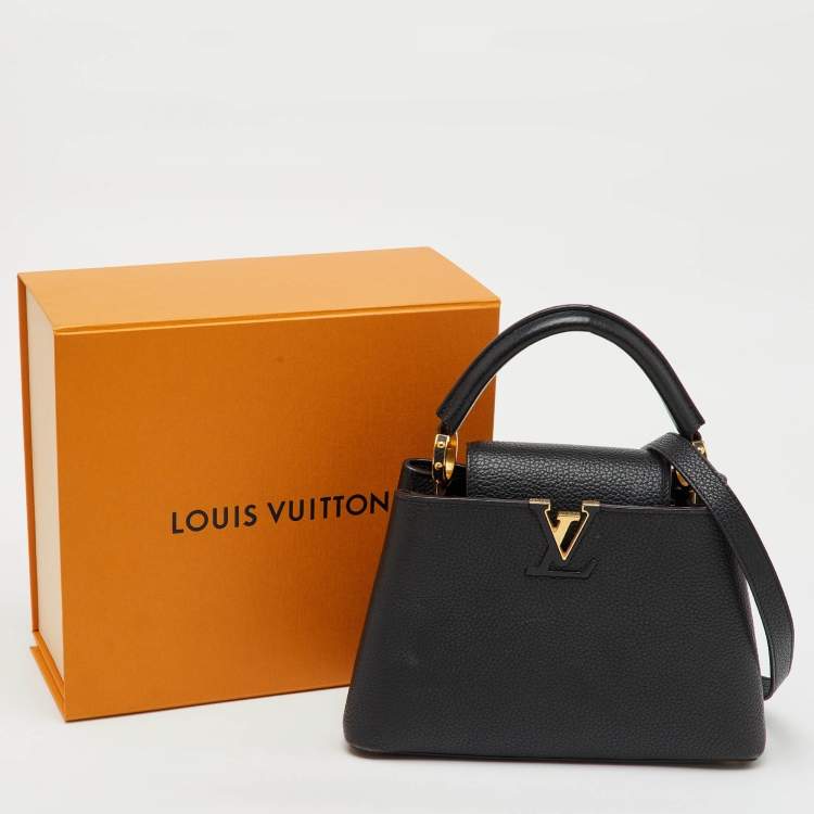 Pre Owned Louis Vuitton Black Leather Capucines BB Bag