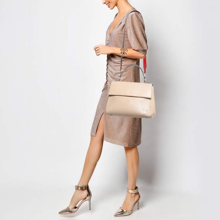 Pre Owned Louis Vuitton Beige Epi Leather Cluny MM Bag