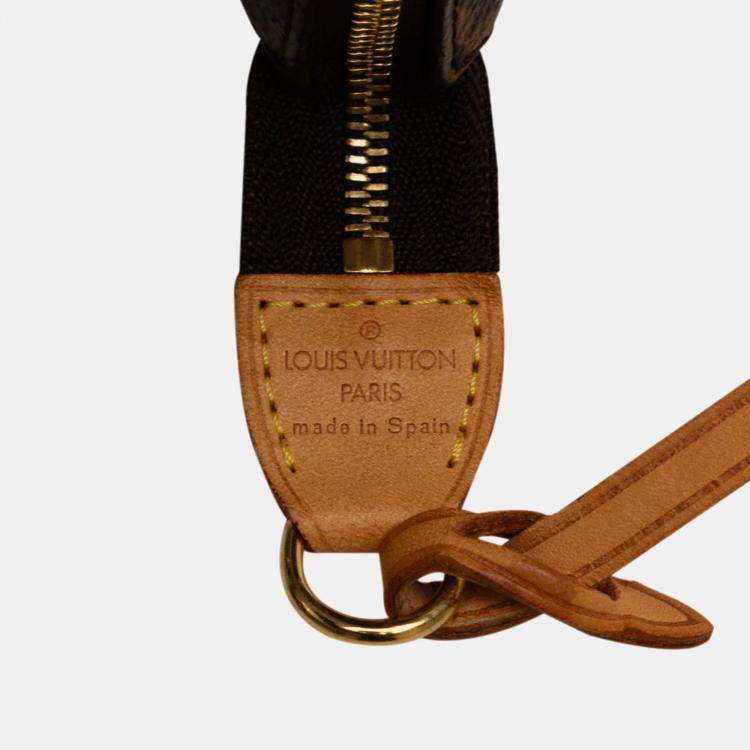 مملوكة مسبقًا Louis Vuitton Brown Monogram Pochette Accessoires Handbag