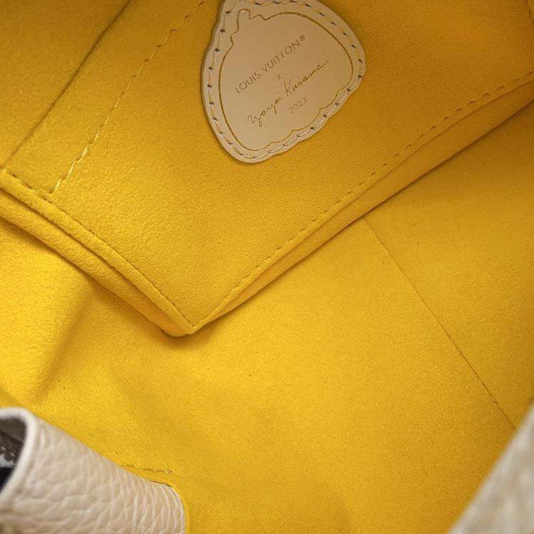 Pre Owned Louis Vuitton White/Multicolor Monogram Empreinte Leather LV X YK  Square Bag 