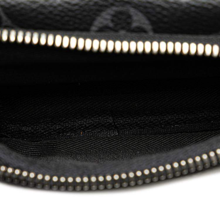 Pre Owned Louis Vuitton Black Monogram Eclipse Taigarama Outdoor Pouch