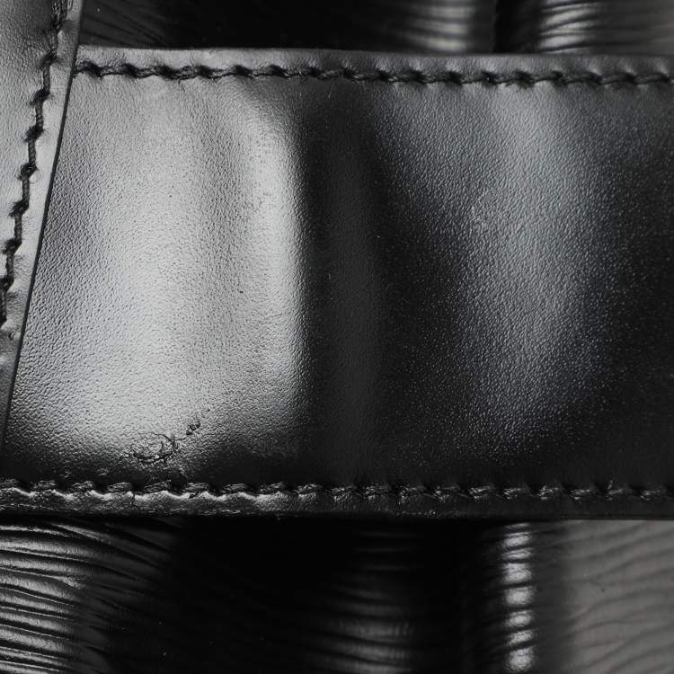 Pre Owned Louis Vuitton Black Epi Leather Sac D'Epaule PM Bag