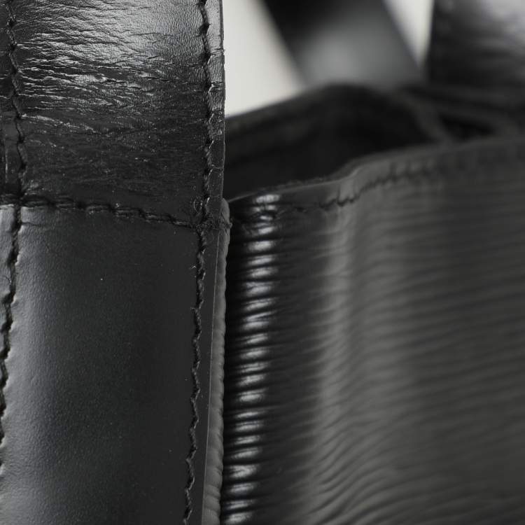 Pre Owned Louis Vuitton Black Epi Leather Sac D'Epaule PM Bag