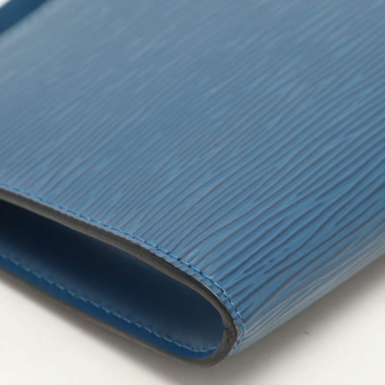 Pre Owned Louis Vuitton Blue Epi Leather Pochette Accessories