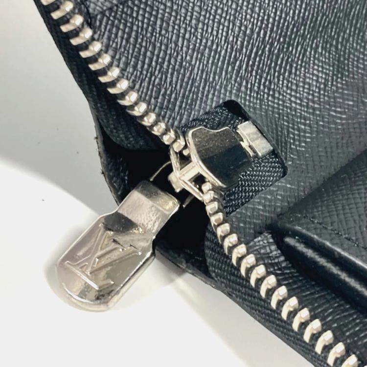 Pre Owned Louis Vuitton Noir Black Epi Leather Zippy Organizer Long Wallet
