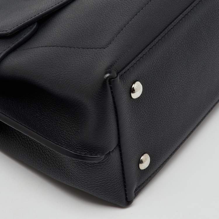 Pre Owned Louis Vuitton Black Leather LockMe Ever BB Bag