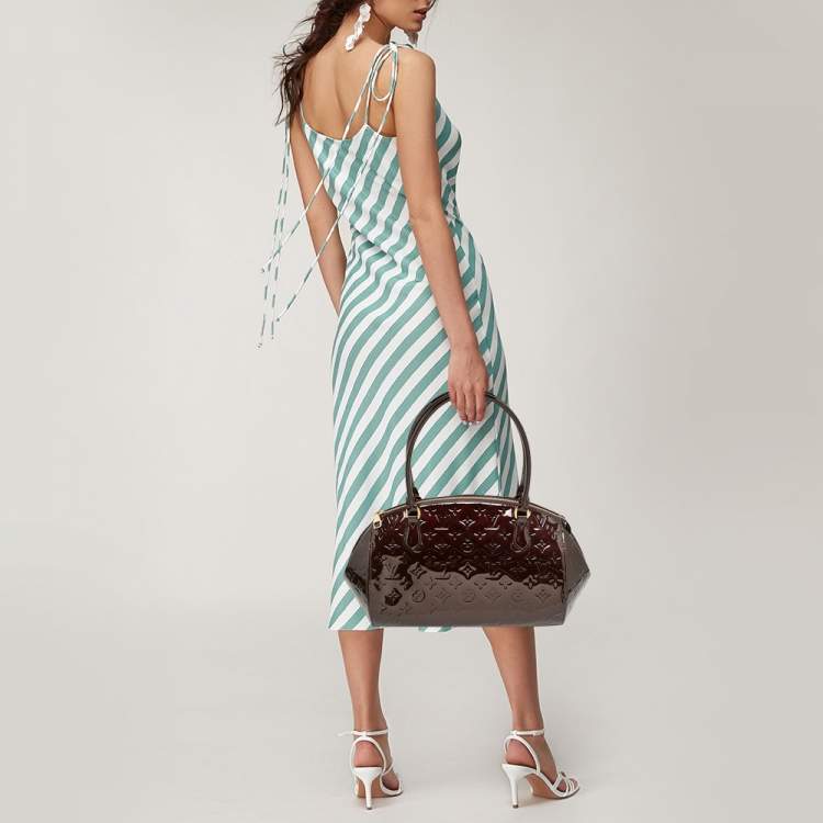 Pre Owned Louis Vuitton Amarante Monogram Vernis Sherwood GM Bag