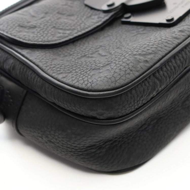 Pre Owned Louis Vuitton Taurillon Noir Leather S Lock Crossbody Bag