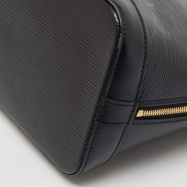 Pre Owned Louis Vuitton Black Epi Leather Alma PM Bag