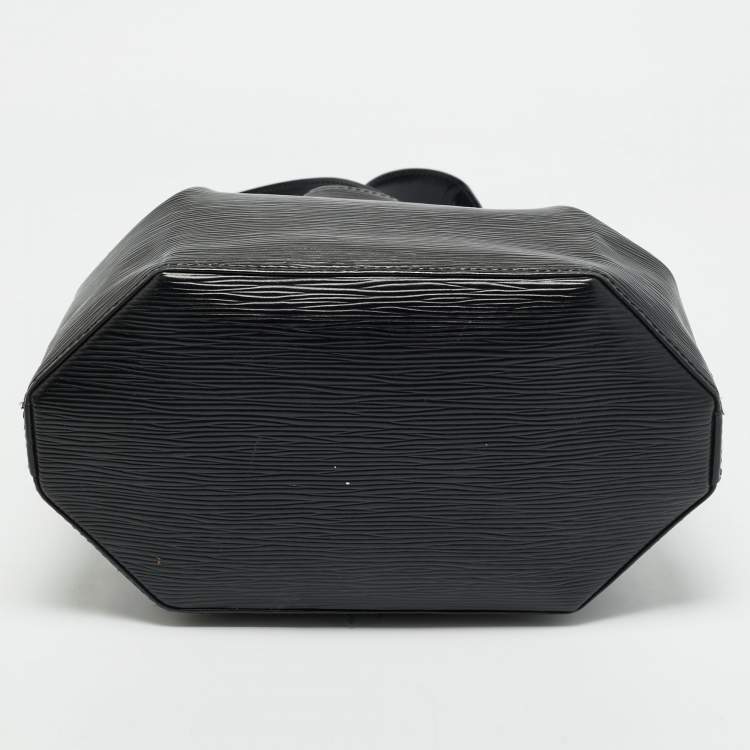 Pre Owned Louis Vuitton Black Epi Leather Sac D'Epaule PM Bag