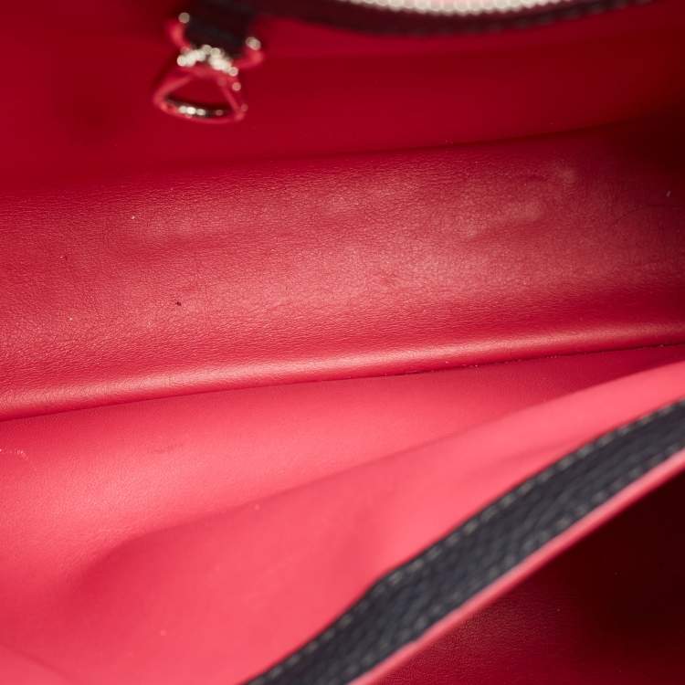 Pre Owned Louis Vuitton Marine Blue Taurillon Leather Capucines MM Bag