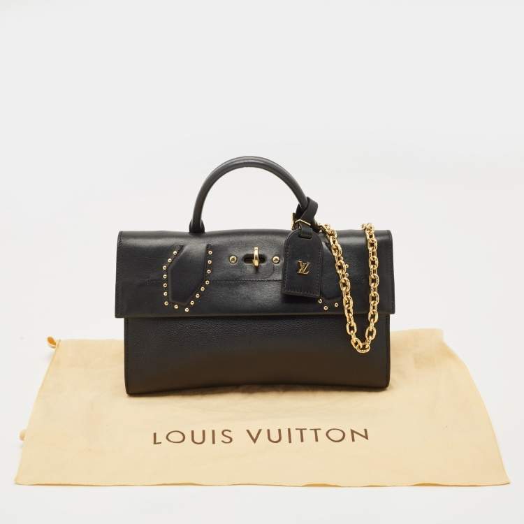 Pre Owned Louis Vuitton Black Leather City Streamer Pochette
