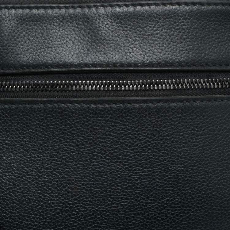 Pre Owned Louis Vuitton Black Aerogram Leather Takeoff Pouch
