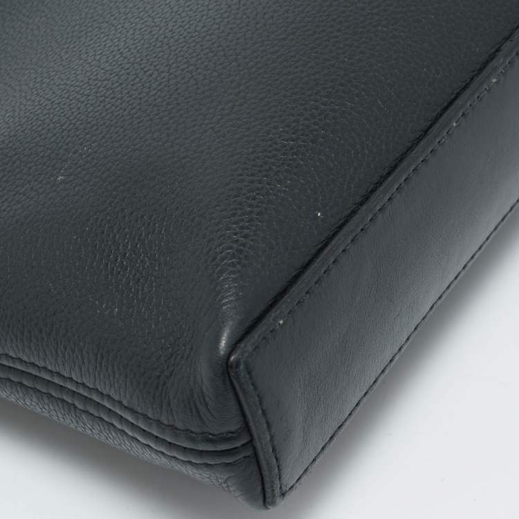 Pre Owned Louis Vuitton Black Aerogram Leather Takeoff Pouch