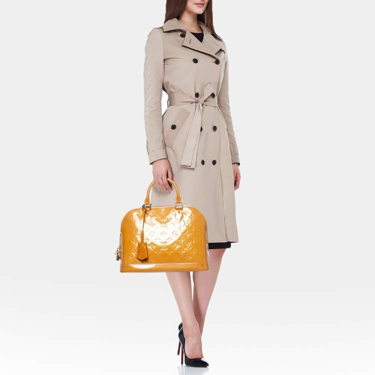 Pre Owned Louis Vuitton Beige Poudre Monogram Vernis Alma PM Bag