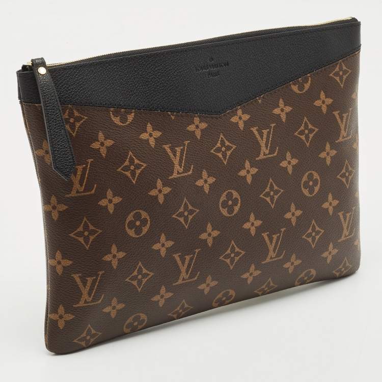 Pre Owned Louis Vuitton Black Monogram Canvas Daily Pouch