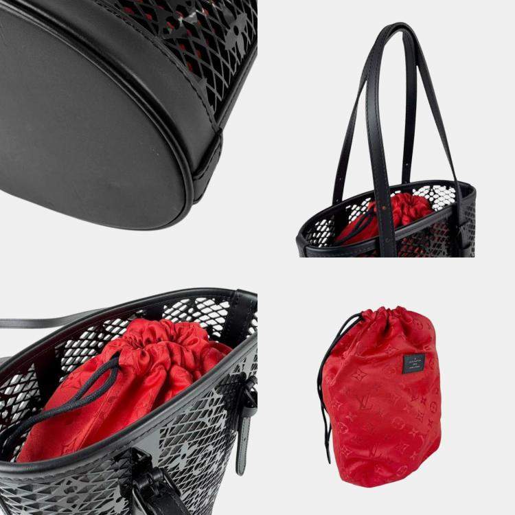 Pre Owned Louis Vuitton Lace Bucket PM Black Monogram Patent Leather Handbag