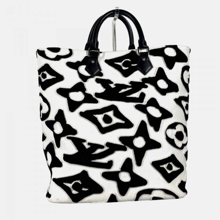 Pre Owned Louis Vuitton Tufted Monogram White Leather Cabas Shoulder Bag 