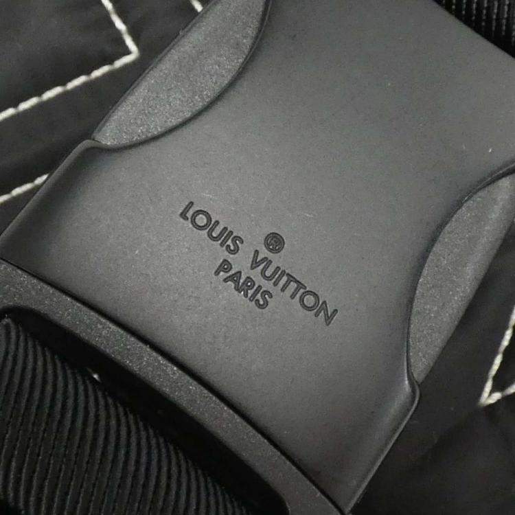 Pre Owned Louis Vuitton Bumbag PM Snow Discovery Shoulder Bag