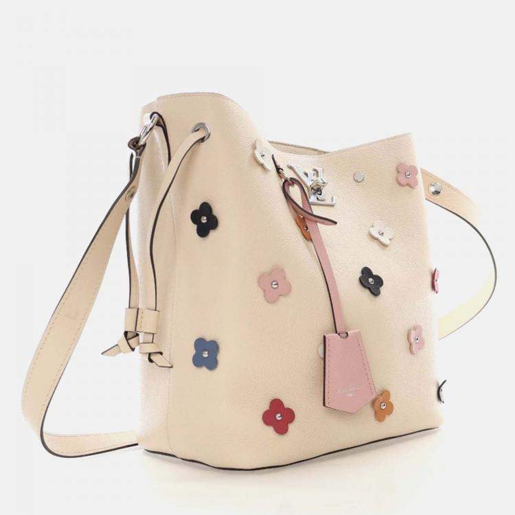 Pre Owned Louis Vuitton Lockme Calfskin Leather Bucket Bag