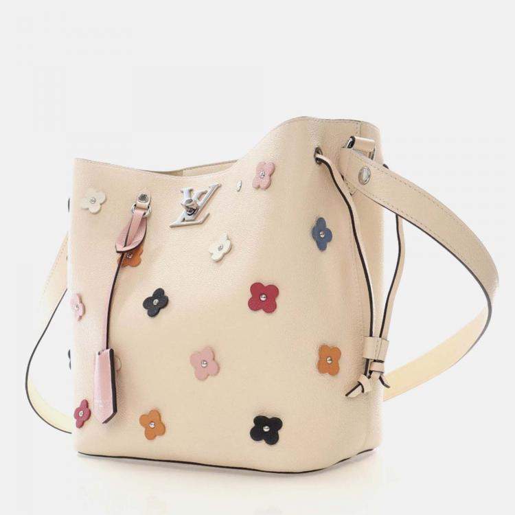 Pre Owned Louis Vuitton Lockme Calfskin Leather Bucket Bag