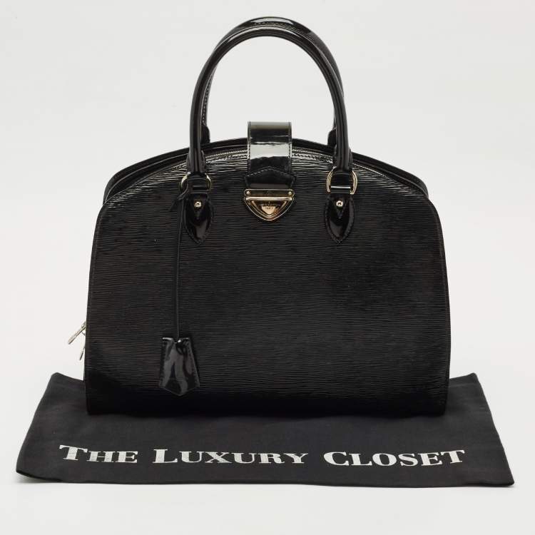 Pre Owned Louis Vuitton Black Epi Leather Pont Neuf GM Bag