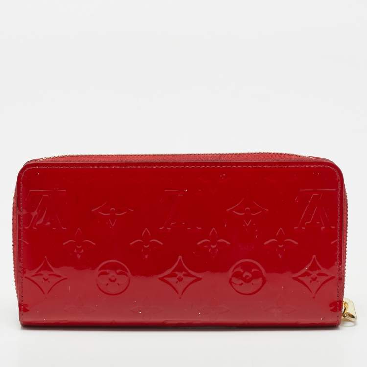 Pre Owned Louis Vuitton Cerise Monogram Vernis Zippy Wallet  