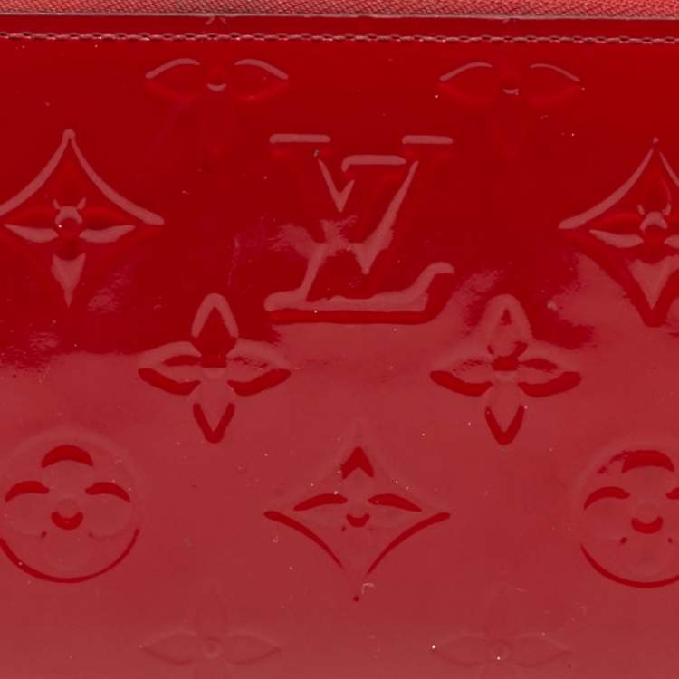 Pre Owned Louis Vuitton Cerise Monogram Vernis Zippy Wallet  