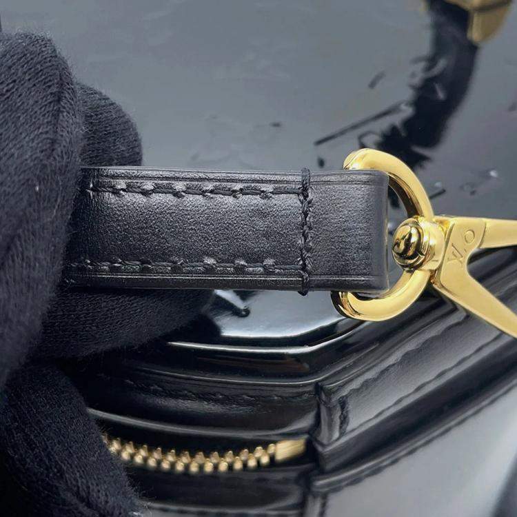 Pre Owned Louis Vuitton Cannes Noir Monogram Vernis Leather Size Pm