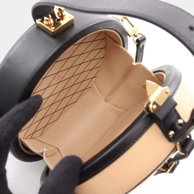 مملوكة مسبقًا Louis Vuitton Boite Chapeau Beige/Black Calfskin Bag 