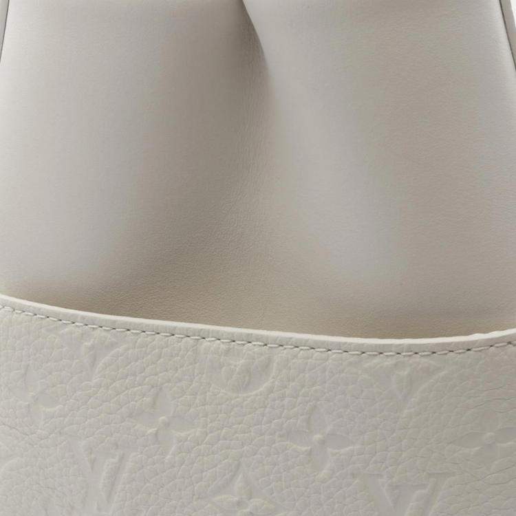 Pre Owned Louis Vuitton White Monogram Taurillon Sac Plat 24H Tote