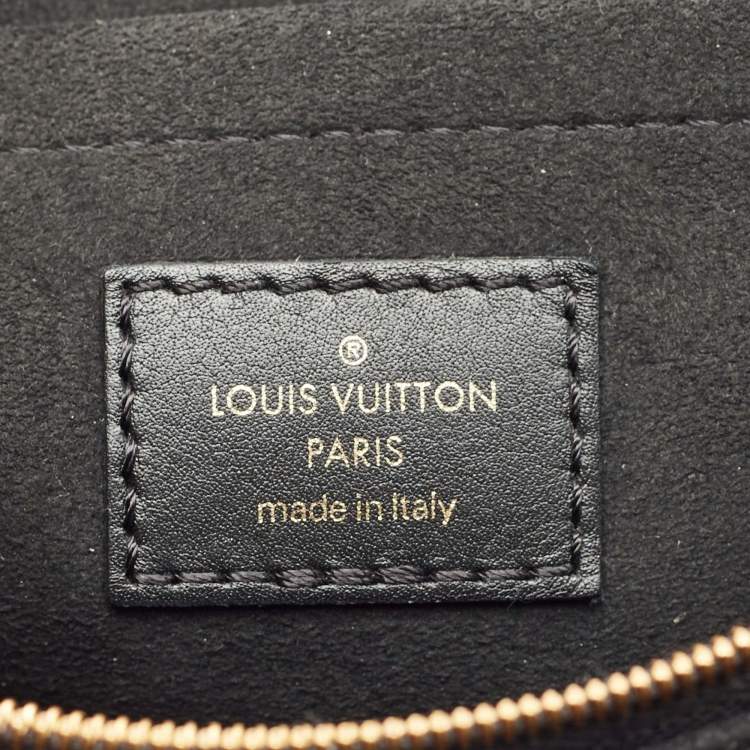 Pre Owned Louis Vuitton Black Leather New Wave Chain MM Bag